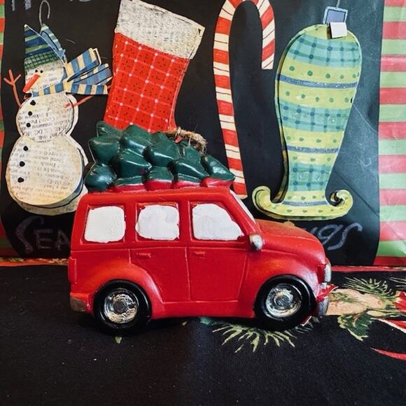 T J Maxx Merry & Bright 3 Red Ceramic Station Wagon w/Tree Ornament Light Up - Picture 11 of 13